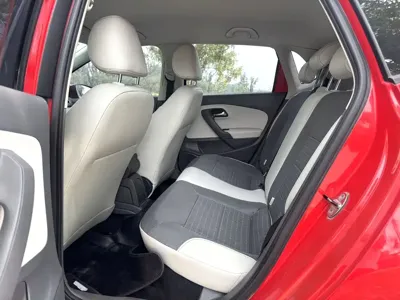 Volkswagen Polo 2015, 80000 км, за 19900 CNY - фото 8