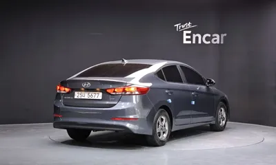 Hyundai Avante 2017, 134813 км, за 8000000 KRW