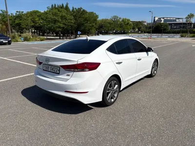 Hyundai Avante 2016, 108890 км, за 10500000 KRW - фото 5