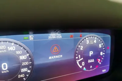 Land Rover Defender 2021, 50500 км, за 457183.83 CNY