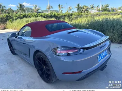 Porsche 718 2023, 40000 км, за 355800 CNY