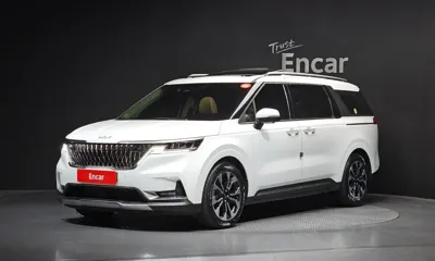 Kia Canival · 2023 год