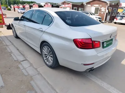 BMW 5 Series 2017, 141100 км, за 107305.95 CNY