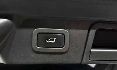 Land Rover Range Rover Velar 2018, 122006 км, за 27300000 KRW - фото 20