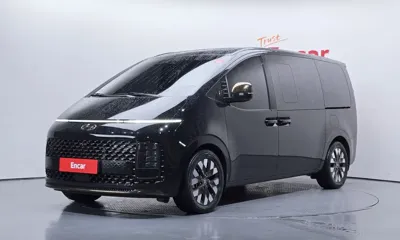 Hyundai Staria · 2023 год