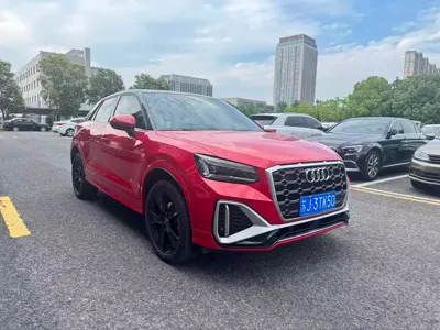 Audi Q2L 2022, 25000 км, за 136800 CNY