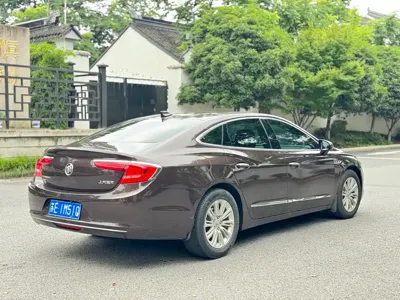 Buick LaCrosse 2017, 89000 км, за 36800 CNY