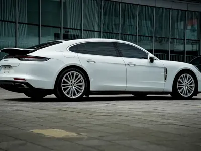 Porsche Panamera 2023, 30000 км, за 624300 CNY - фото 15