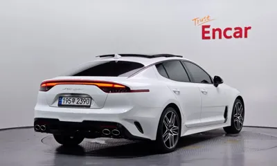 Kia Stinger 2023, 58878 км, за 27000000 KRW