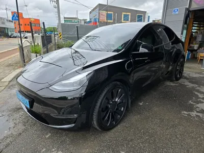 Tesla Model Y · 2022 год