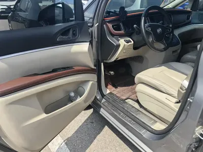 Buick GL8 2017, 80000 км, за 66000 CNY