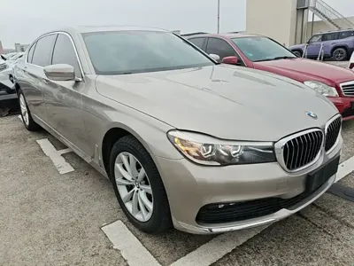 BMW 7 Series 2017, 174700 км, за 141600 CNY