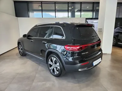 Mercedes-Benz EQB 2026, 7055 км, за 56000000 KRW