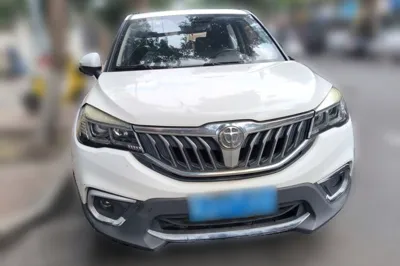 Brilliance V3 2017, 104700 км, за 29079.04 CNY