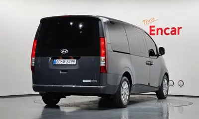 Hyundai Staria 2025, 1772 км, за 33900000 KRW
