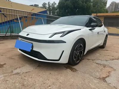 Lynk & Co 07 EM-P · 2024 год