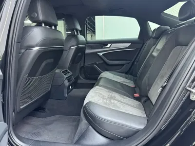 Audi A6L 2019, 112600 км, за 159800 CNY - фото 8
