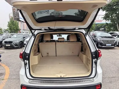 Toyota Highlander 2020, 60000 км, за 138800 CNY - фото 14