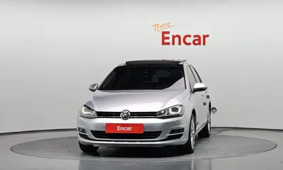 Volkswagen Golf 2014, 101013 км, за 9900000 KRW