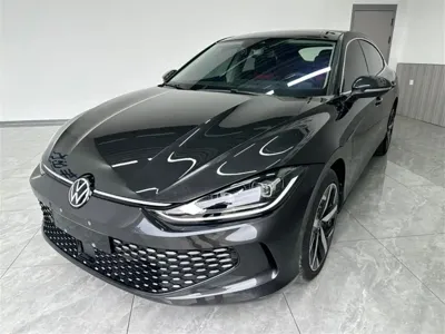 Volkswagen Lamando 2023, 27000 км, за 133000 CNY