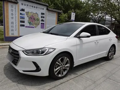 Hyundai Elantra · 2017 год