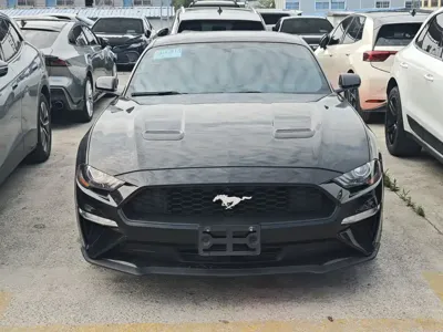 Ford Mustang 2018, 70000 км, за 95600 CNY