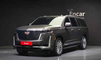 Cadillac Escalade · 2021 год