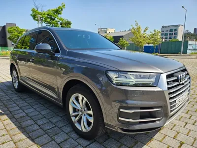 Audi Q7 2019, 126950 км, за 24800000 KRW