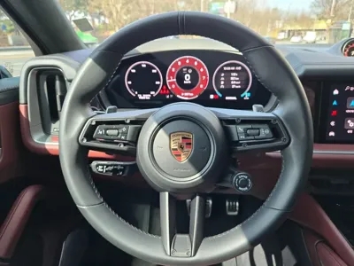 Porsche Cayenne 2025, 11000 км, за 222980000 KRW - фото 8