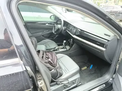Volkswagen Passat 2019, 80700 км, за 78300 CNY - фото 25