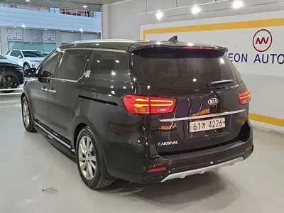 Kia Canival 2019, 134916 км, за 12800000 KRW