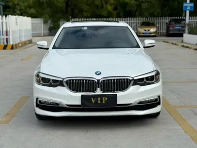 BMW 5 Series 2018, 150000 км, за 126800 CNY
