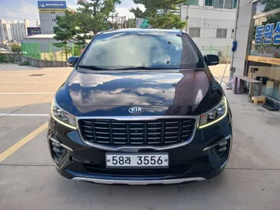 Kia Canival · 2019 год