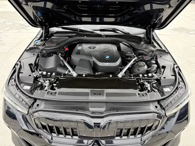 BMW 5 Series 2025, 1000 км, за 366000 CNY - фото 12