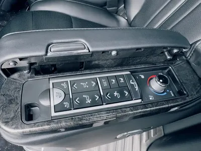 Toyota Vellfire 2020, 100000 км, за 385000 CNY - фото 13