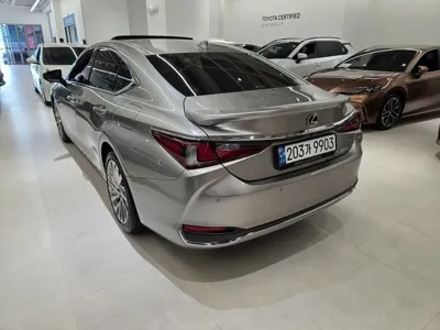 Lexus ES 2025, 23600 км, за 55500000 KRW