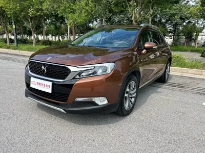 DS DS 6 · 2015 год