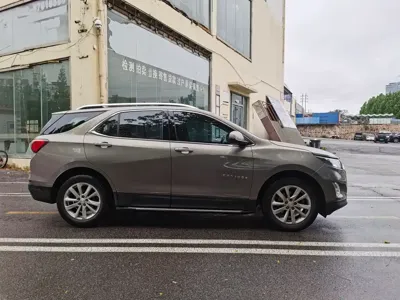 Chevrolet Equinox 2018, 100000 км, за 47800 CNY