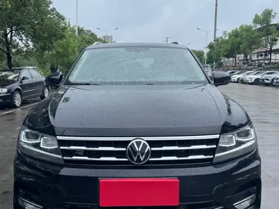 Volkswagen Tiguan L 2021, 72000 км, за 103800 CNY