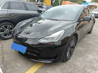 Tesla Model 3 · 2024 год