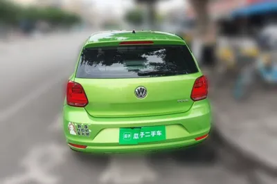 Volkswagen Polo 2016, 66500 км, за 35750.52 CNY - фото 5
