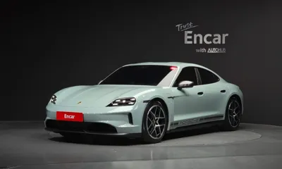 Porsche Taycan · 2025 год