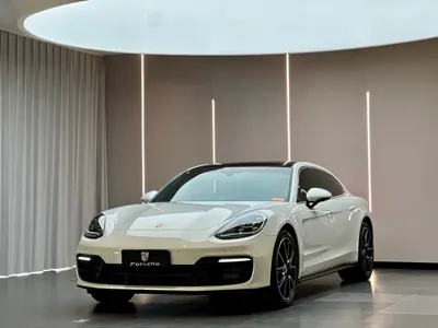 Porsche Panamera · 2022 год
