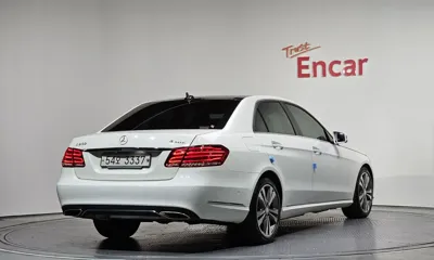 Mercedes-Benz E-Class 2015, 101663 км, за 11500000 KRW - фото 2