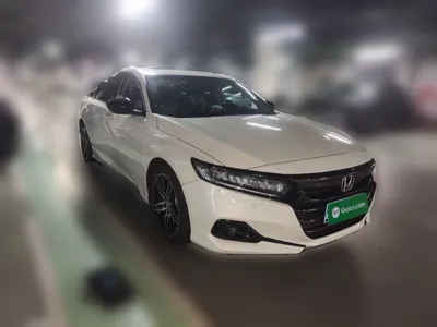 Honda Accord 2022, 31600 км, за 126401.64 CNY