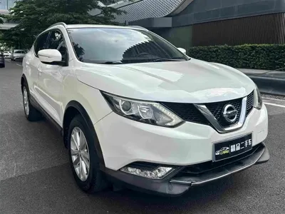 Nissan Qashqai 2016, 135000 км, за 35800 CNY