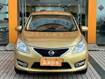 Nissan Tiida 2014, 140000 км, за 28800 CNY