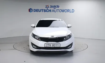 Kia K5 · 2011 год