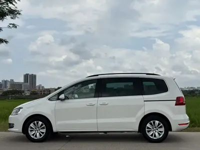 Volkswagen Sharan 2014, 180000 км, за 39800 CNY