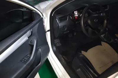Skoda Octavia 2016, 75400 км, за 41995.95 CNY - фото 19